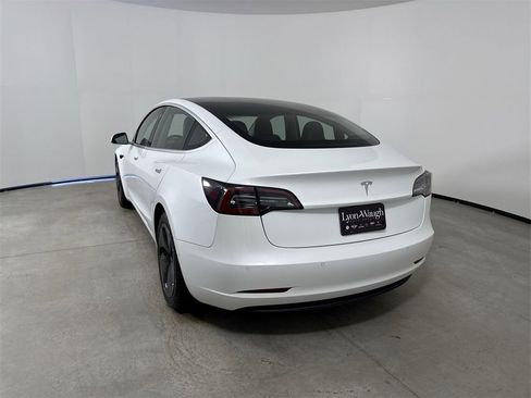 Used 2018 Tesla Model 3 Long Range image 3