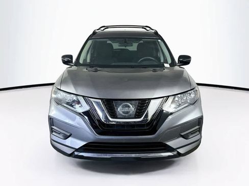 Used 2017 Nissan Rogue SV w/ Midnight Edition FWD image 6
