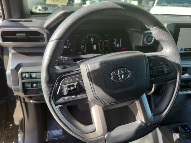 Used 2026 Toyota 4Runner SR5 AWD/4WD image 24