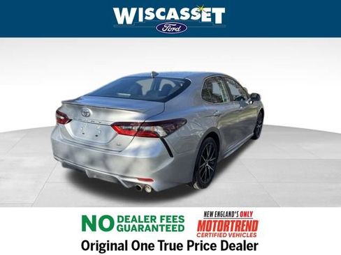 Used 2024 Toyota Camry SE image 23