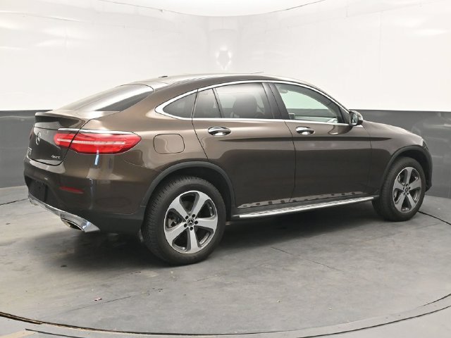 Used 2017 Mercedes-Benz GLC 300 4MATIC Coupe image 8