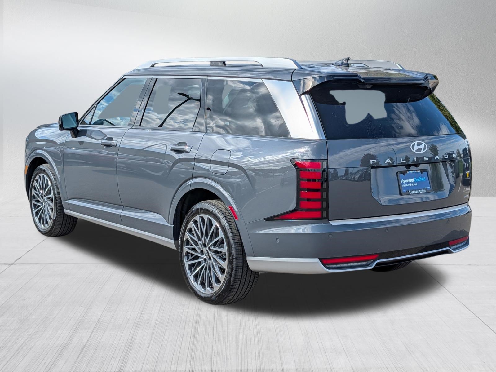 Certified 2026 Hyundai Palisade Calligraphy AWD/4WD image 5