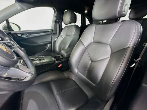 Used 2018 Porsche Macan S AWD/4WD image 22