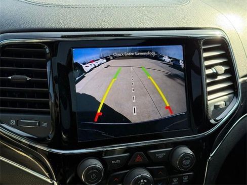 Used 2020 Jeep Grand Cherokee Overland image 26