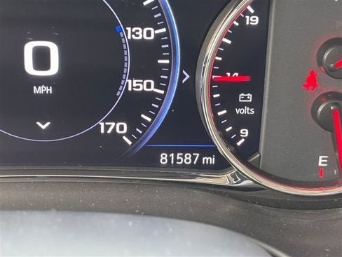 Used 2023 GMC Acadia Denali AWD/4WD image 32