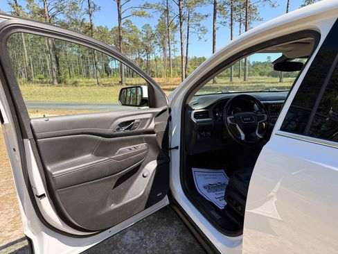 Used 2019 GMC Acadia SLT FWD image 9