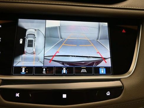 Used 2021 Cadillac XT5 Premium Luxury AWD/4WD image 23