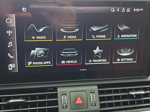 Used 2023 Audi Q5 2.0T Premium w/ Convenience Package image 21