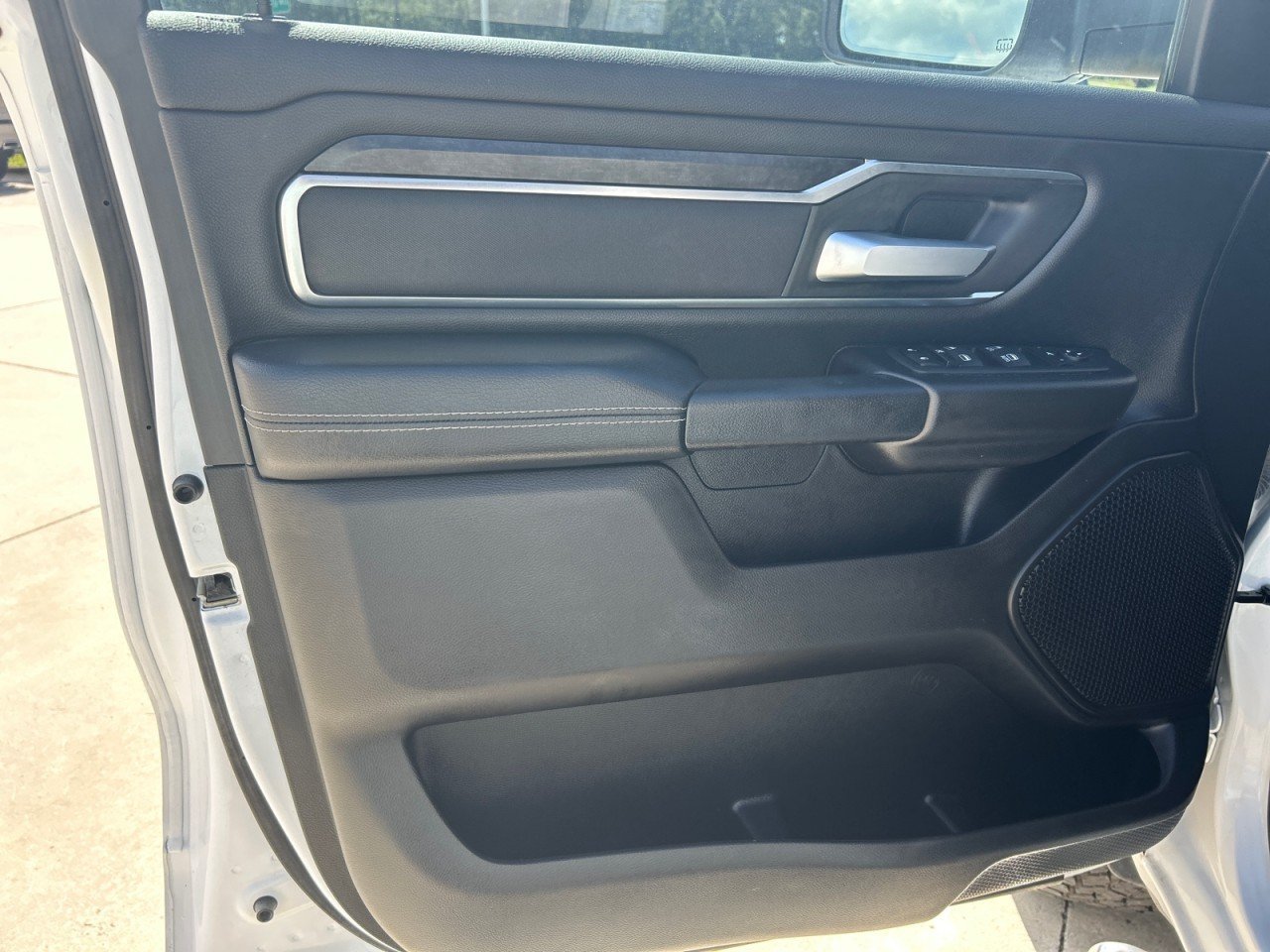 Used 2024 RAM 1500 Big Horn AWD/4WD image 10