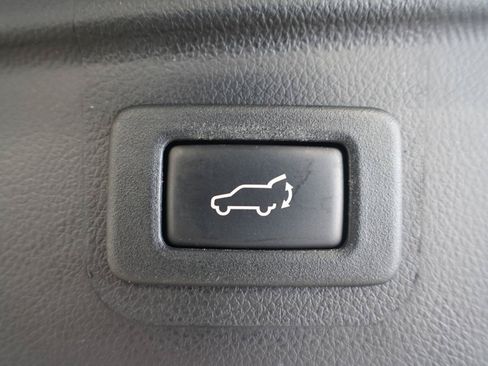 Used 2019 Subaru Outback 3.6R Limited AWD/4WD image 36