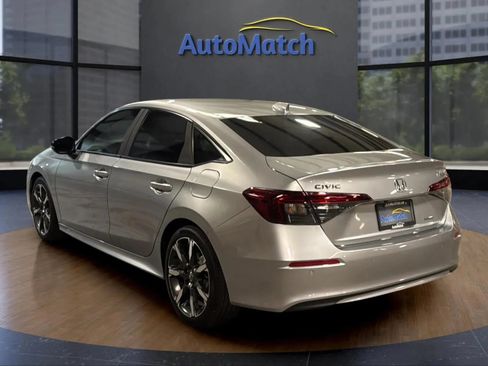 Used 2025 Honda Civic Sport Touring image 8