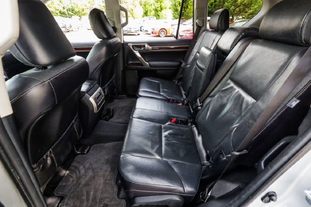 Used 2016 Lexus GX 460 w/ Premium Package AWD/4WD image 44