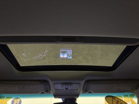 Used 2017 Nissan Armada Platinum w/ Interior Lighting Package image 46