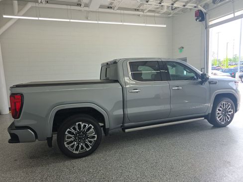 Used 2025 GMC Sierra 1500 Denali Ultimate image 6
