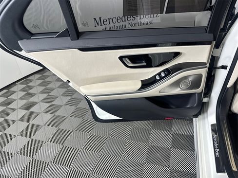 Certified 2022 Mercedes-Benz S 580 4MATIC Sedan image 24