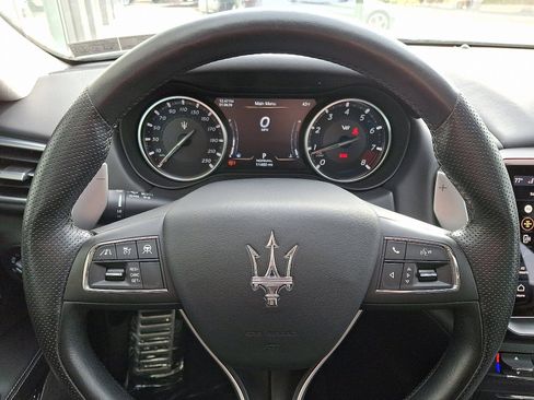 Used 2021 Maserati Ghibli Trofeo RWD image 21