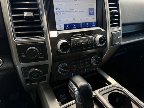 Used 2020 Ford F150 Lariat w/ Equipment Group 502A Luxury AWD/4WD image 29