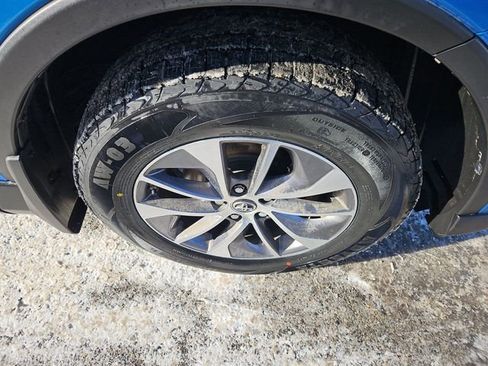 Used 2016 Toyota RAV4 XLE AWD/4WD image 14