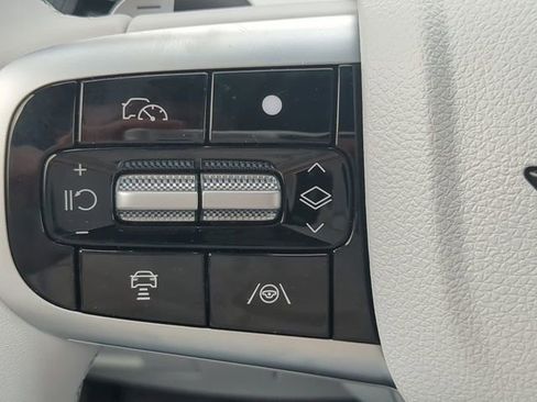 New 2026 Genesis GV70 2.5T Advanced AWD/4WD image 23
