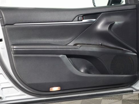 Used 2022 Toyota Camry XSE w/ Navigation Upgrade Package FWD image 12