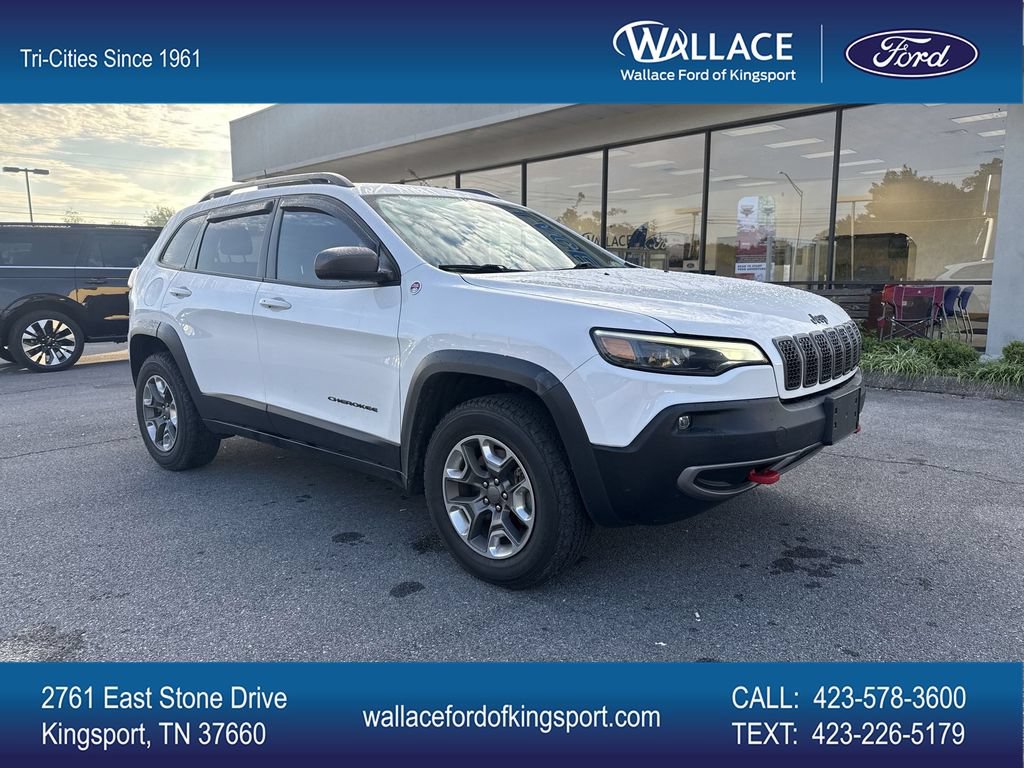Used 2019 Jeep Cherokee Trailhawk w/ Comfort/Convenience Group AWD/4WD image 1