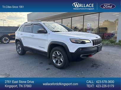 Used 2019 Jeep Cherokee Trailhawk w/ Comfort/Convenience Group