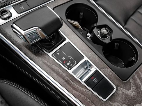 Used 2025 Audi A6 Premium Plus AWD/4WD image 25