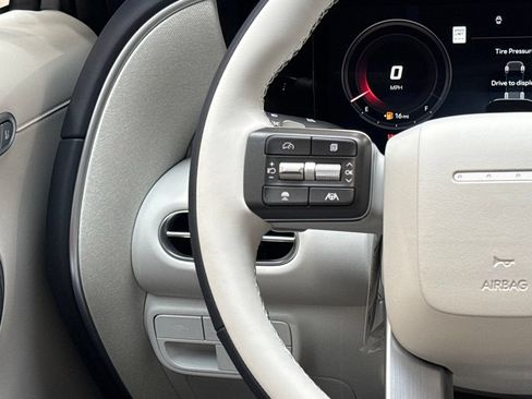 New 2026 Hyundai Palisade Calligraphy FWD image 17