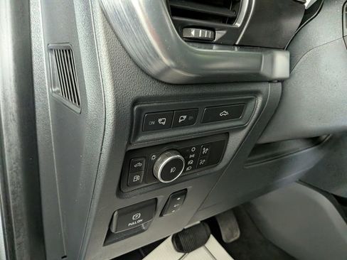 Used 2021 Ford F150 Lariat w/ Equipment Group 502A High image 19