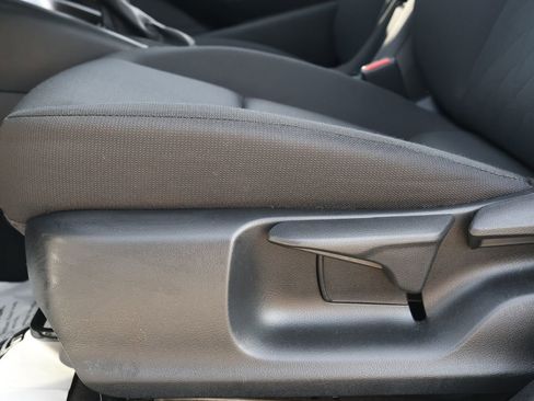 Used 2024 Toyota Corolla LE image 25