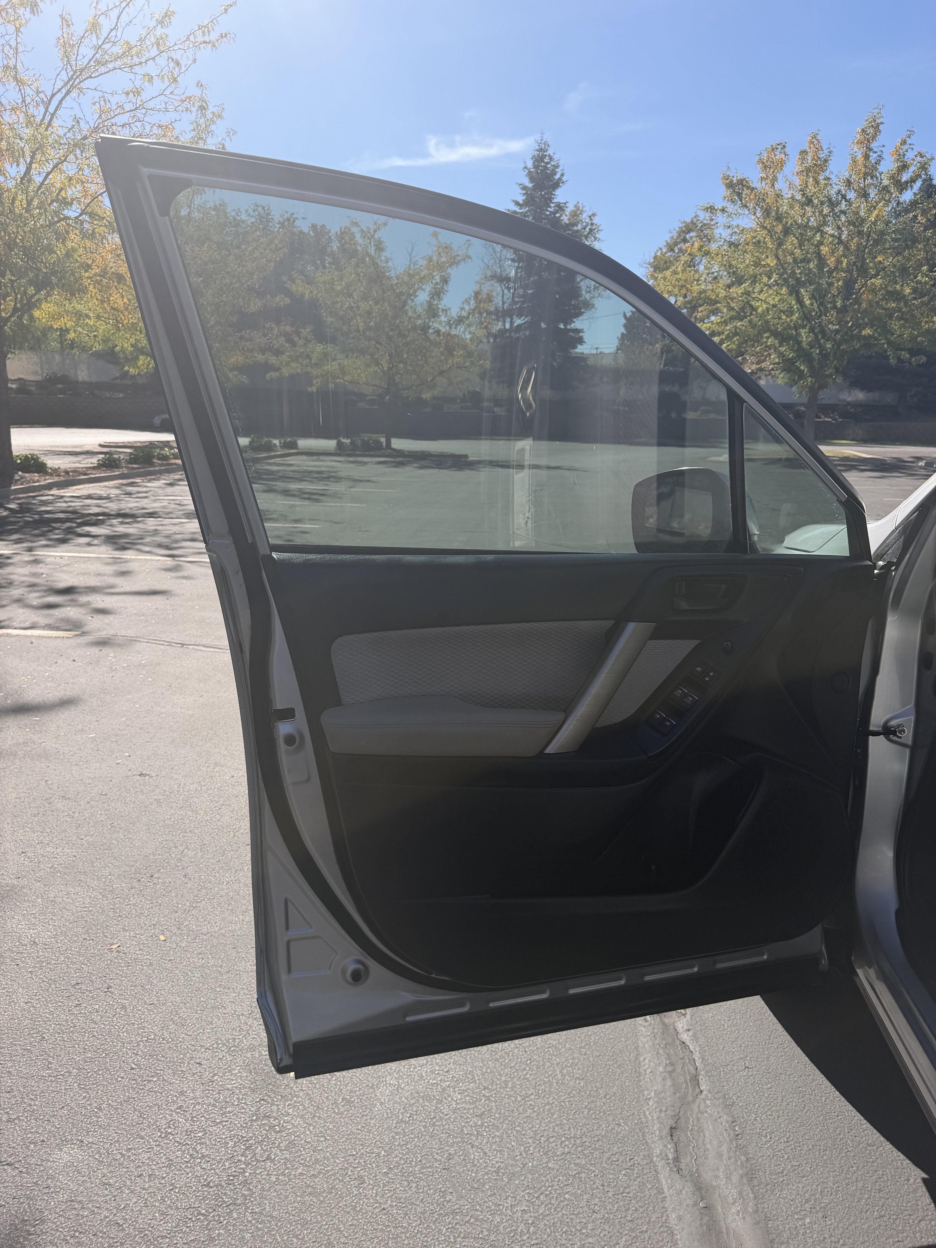 Used 2018 Subaru Forester 2.5i Premium AWD/4WD image 17