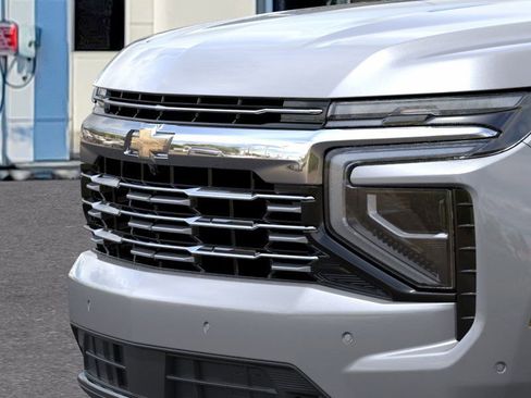 New 2026 Chevrolet Suburban Premier image 37