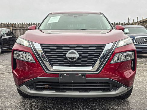 Used 2023 Nissan Rogue SV AWD/4WD image 2