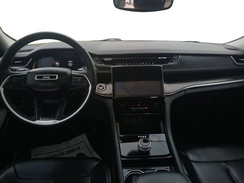 Used 2023 Jeep Grand Cherokee Limited w/ Trailer Tow Prep Group (B) image 12