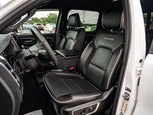 Used 2025 RAM 1500 Laramie AWD/4WD image 20