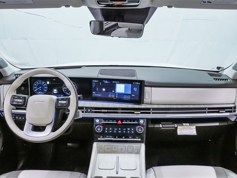 Used 2025 Hyundai Santa Fe Calligraphy image 19