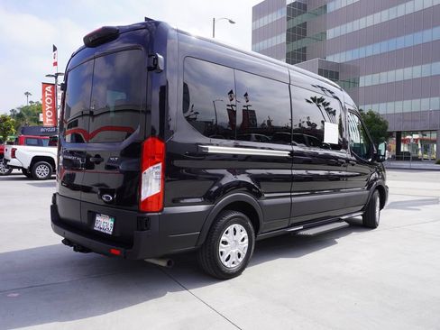 Used 2025 Ford Transit 350 XLT RWD image 6