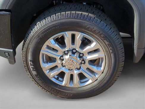 Used 2021 GMC Sierra 3500 Denali w/ Denali Ultimate Package image 23