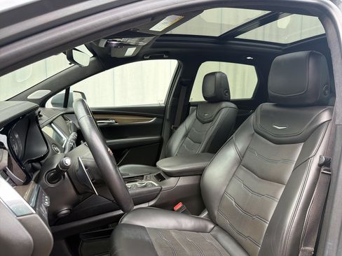 Used 2020 Cadillac XT5 Sportv w/ Platinum Package AWD/4WD image 10