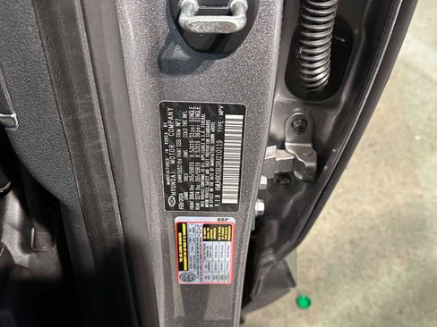 Used 2024 Genesis GV80 2.5T image 17