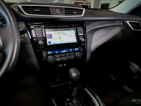 Used 2015 Nissan Rogue SL w/ SL Premium Package AWD/4WD image 30