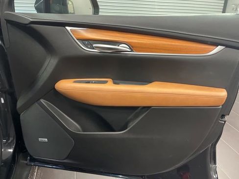 Used 2020 Cadillac XT5 Premium Luxury image 13