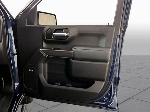 Certified 2022 Chevrolet Silverado 1500 LTZ w/ LTZ Premium Texas Edition AWD/4WD image 21
