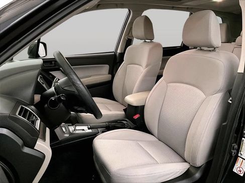Used 2018 Subaru Forester 2.5i Premium AWD/4WD image 24