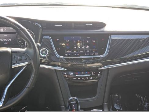 Used 2024 Cadillac XT6 Premium Luxury image 15