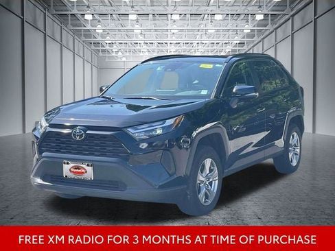 Used 2025 Toyota RAV4 XLE AWD/4WD image 4