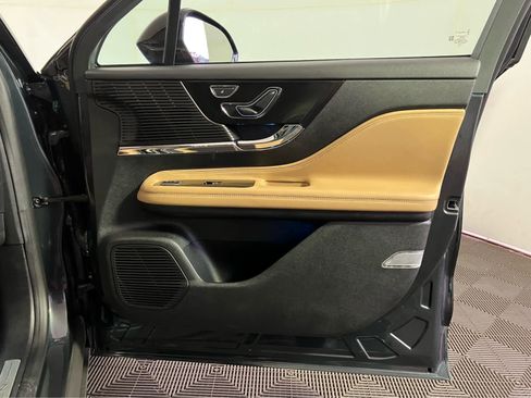 Used 2022 Lincoln Corsair Reserve w/ Elements Package image 31