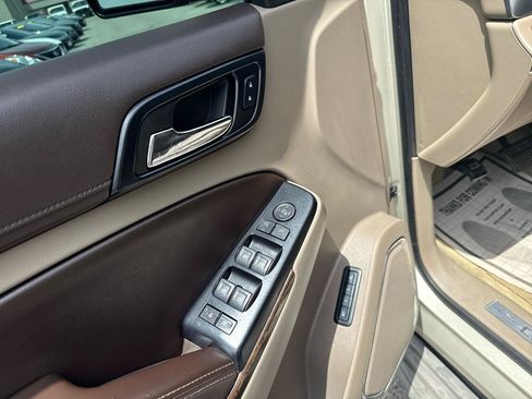 Used 2015 Chevrolet Tahoe LT RWD image 15