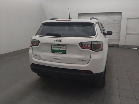 Used 2025 Jeep Compass Latitude AWD/4WD image 7