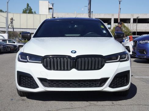 Used 2022 BMW 530e w/ M Sport Package image 5